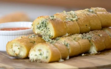 Honey Garlic Chicken Stuffed Bread Honey Garlic Chicken Stuffed Bread