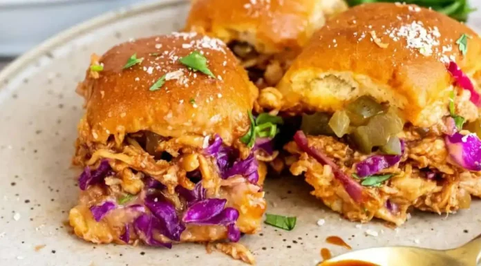 Sweet Hawaiian BBQ Chicken Sliders Sweet Hawaiian BBQ Chicken Sliders