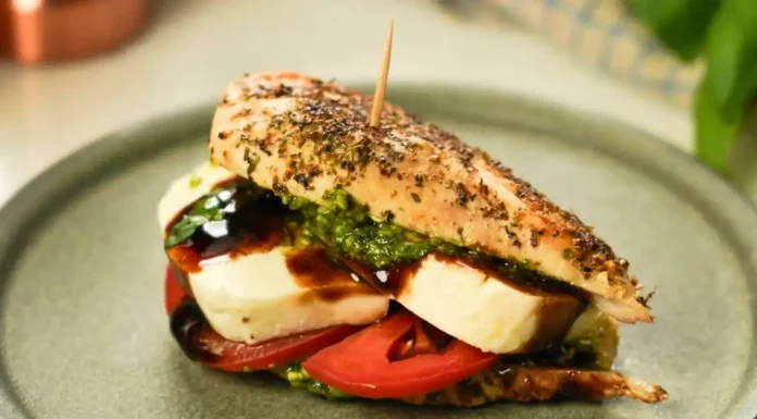 Caprese Stuffed Chicken Caprese Stuffed Chicken