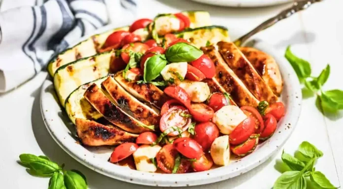 Chicken Caprese Salad Chicken Caprese Salad