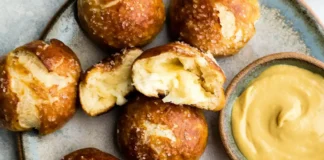 Chicken and Cheese Stuffed Pretzel Bites Chicken and Cheese Stuffed Pretzel Bites