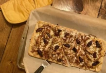 Chicken And Fig Flatbread Chicken and Fig Flatbread