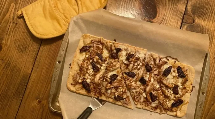 Chicken And Fig Flatbread Chicken and Fig Flatbread